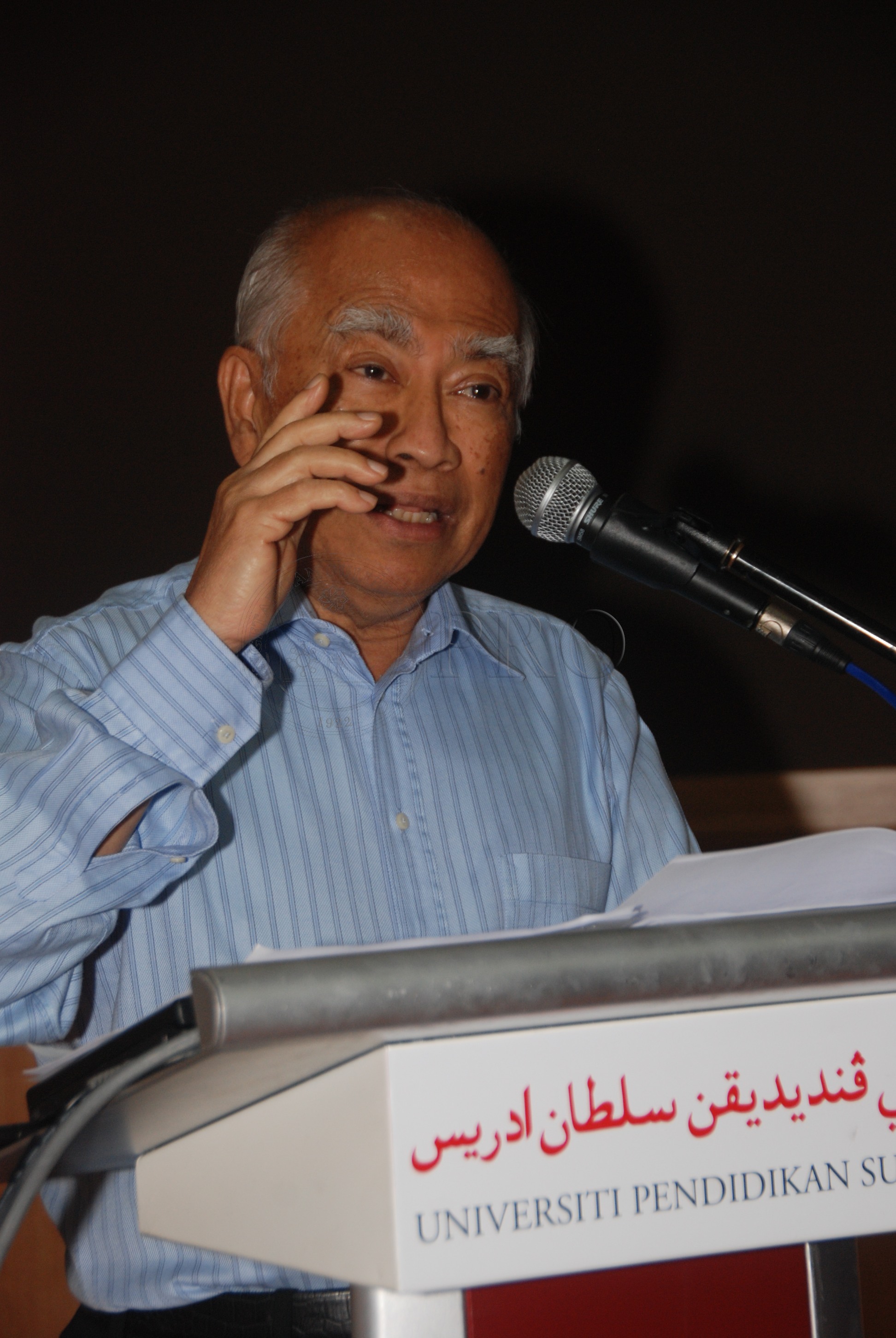 PRO 12 140 buku DSC 9715